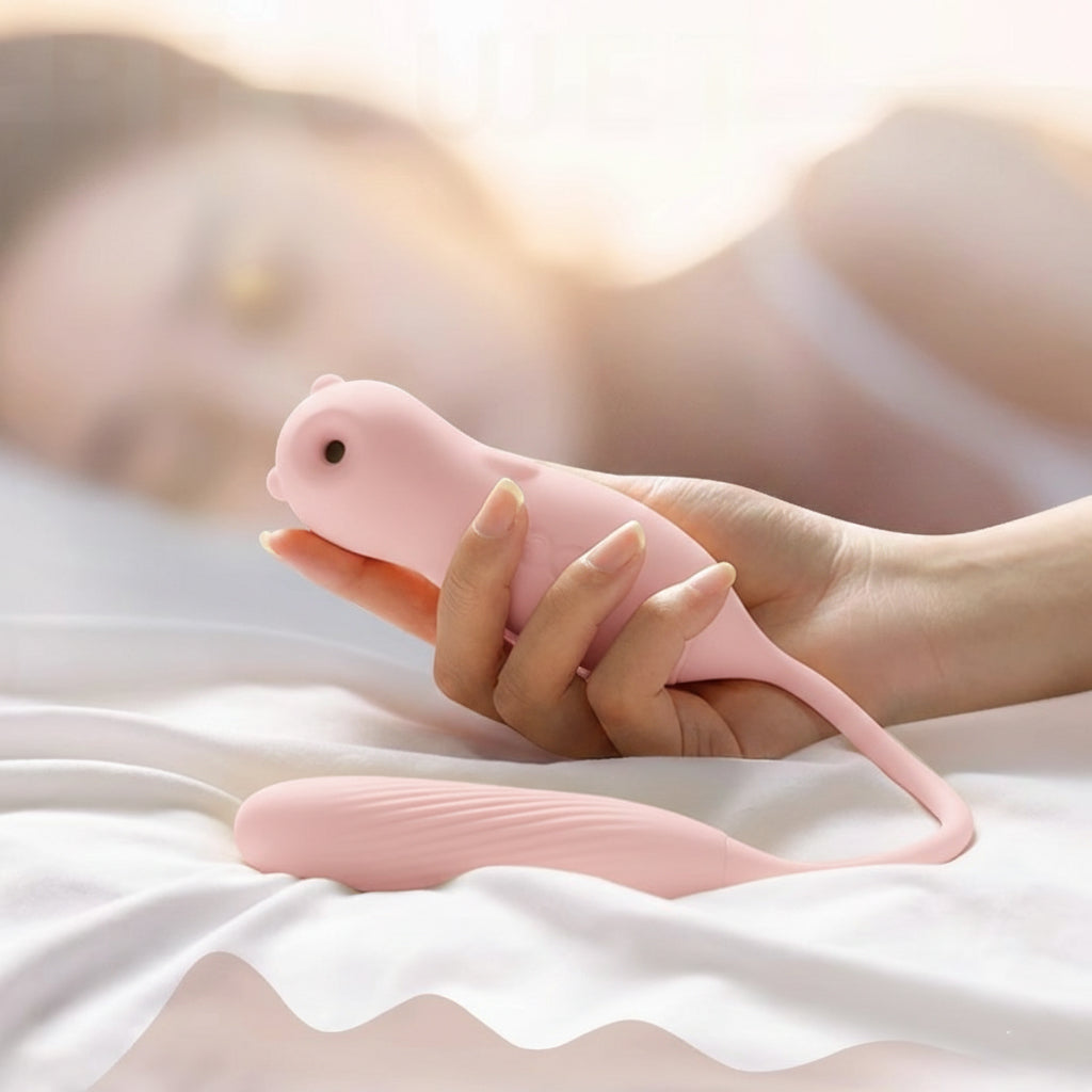 Mizz Zee - Shuang Dou Sucking Pulse Vibrator